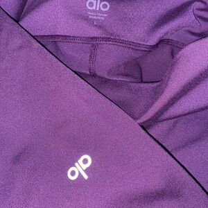 Alo Purple High Waist Activewear Yoga Airlift Leggings- purple - Large